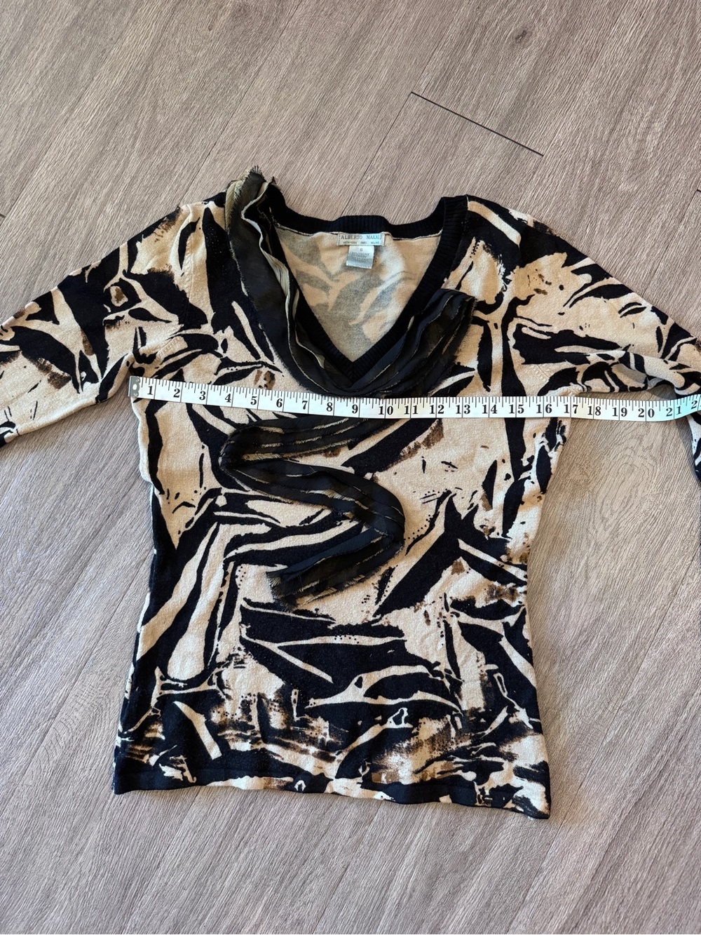 Alberto Makali Black, Brown, and Cream Ruffled Blouse - Picture 8 of 9